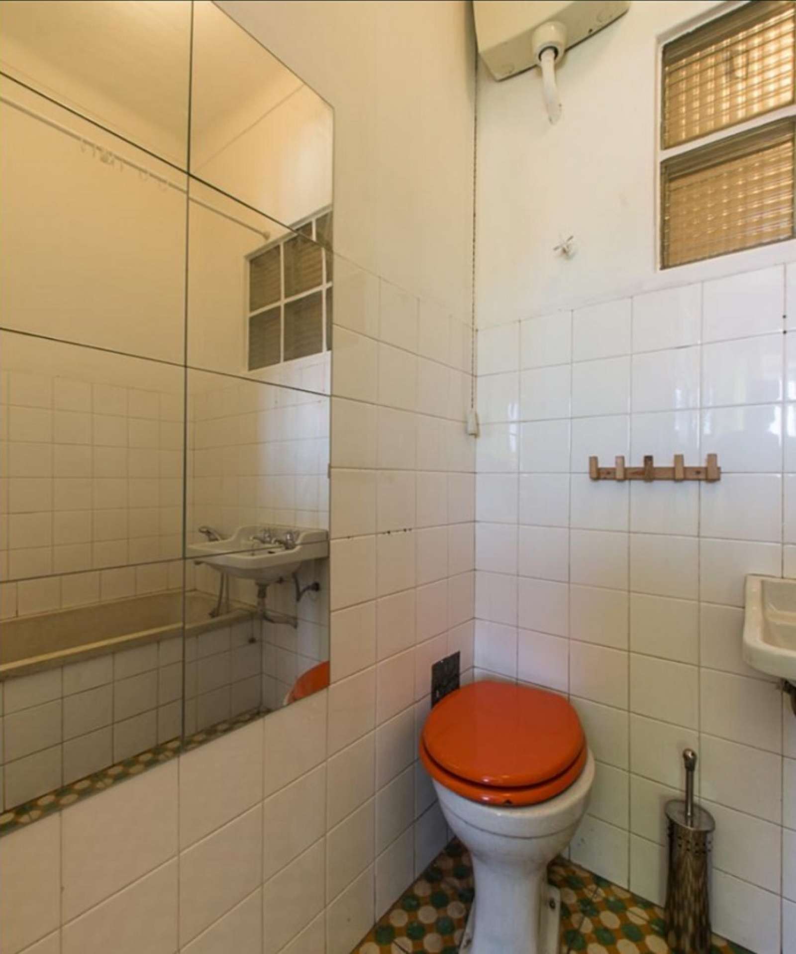 Double bed in Rooms for rent in sunny 4-bedroom apartment in Penha de França