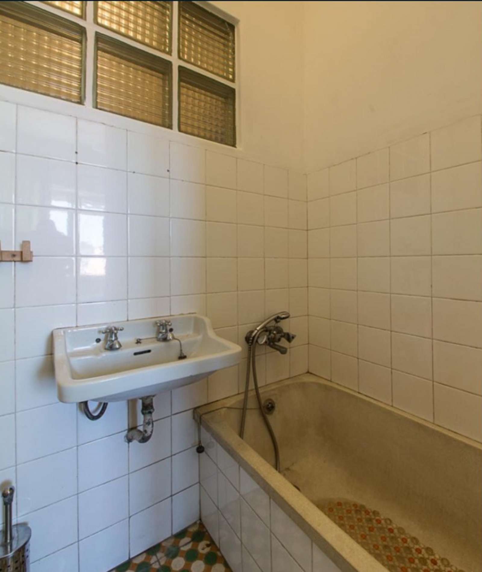 Double bed in Rooms for rent in sunny 4-bedroom apartment in Penha de França