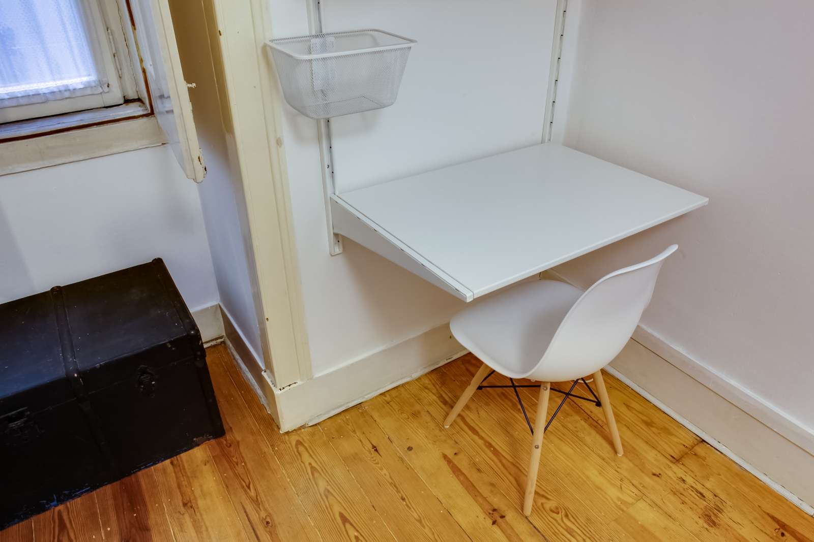 Single Bed in Rooms for rent in 6-bedroom apartment in Estrela