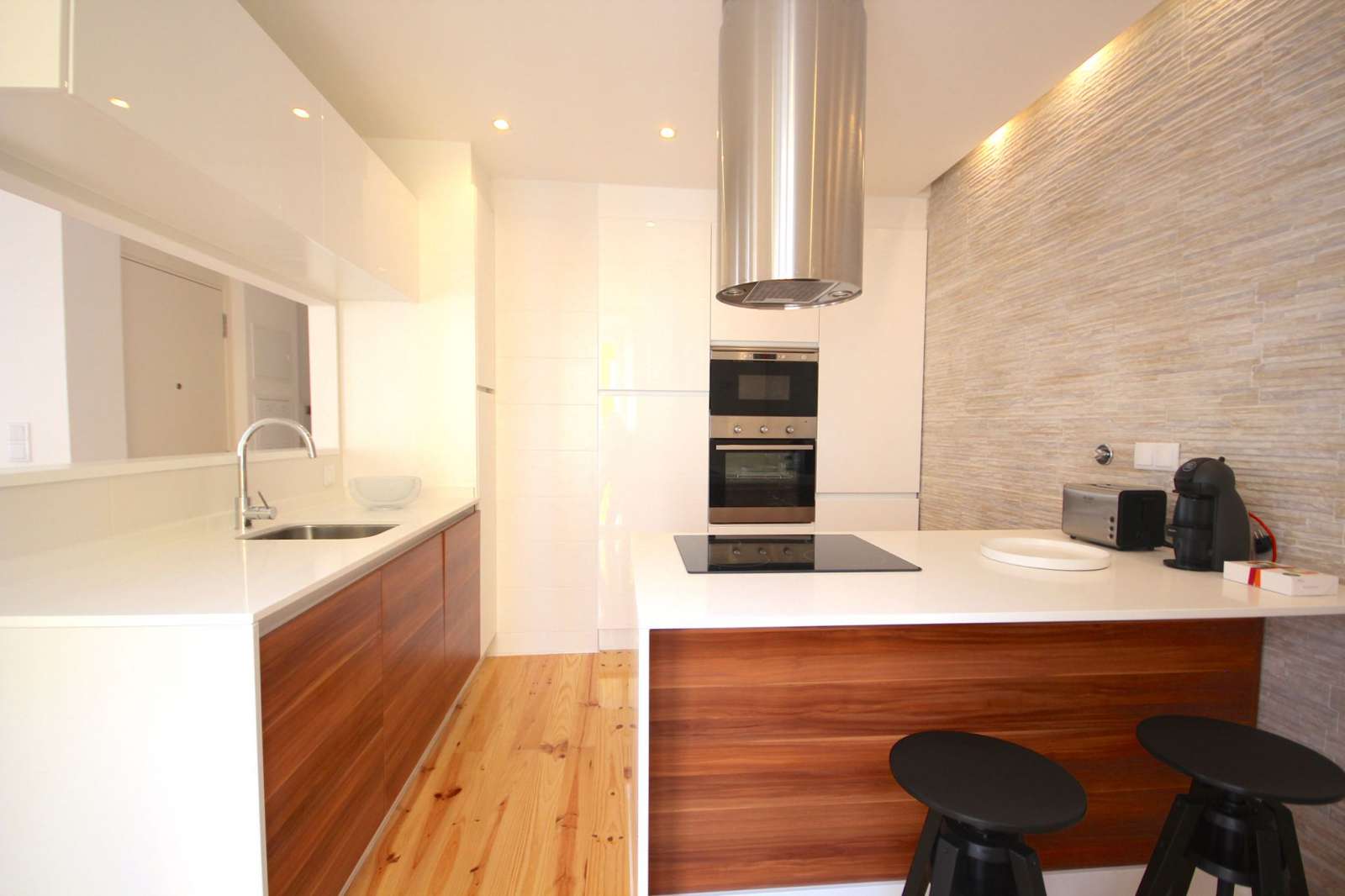 Nice 2-bedroom apartment for rent near Instituto Superior Técnico in Arroios