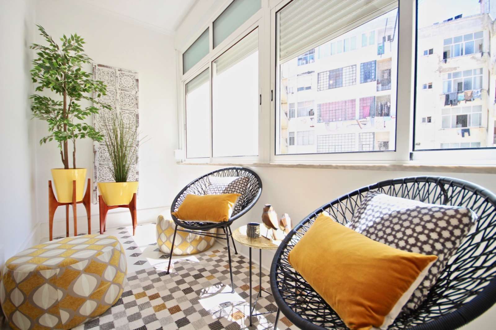 First-class 2-bedroom apartment for rent near Passevite Art Gallery in Arroios