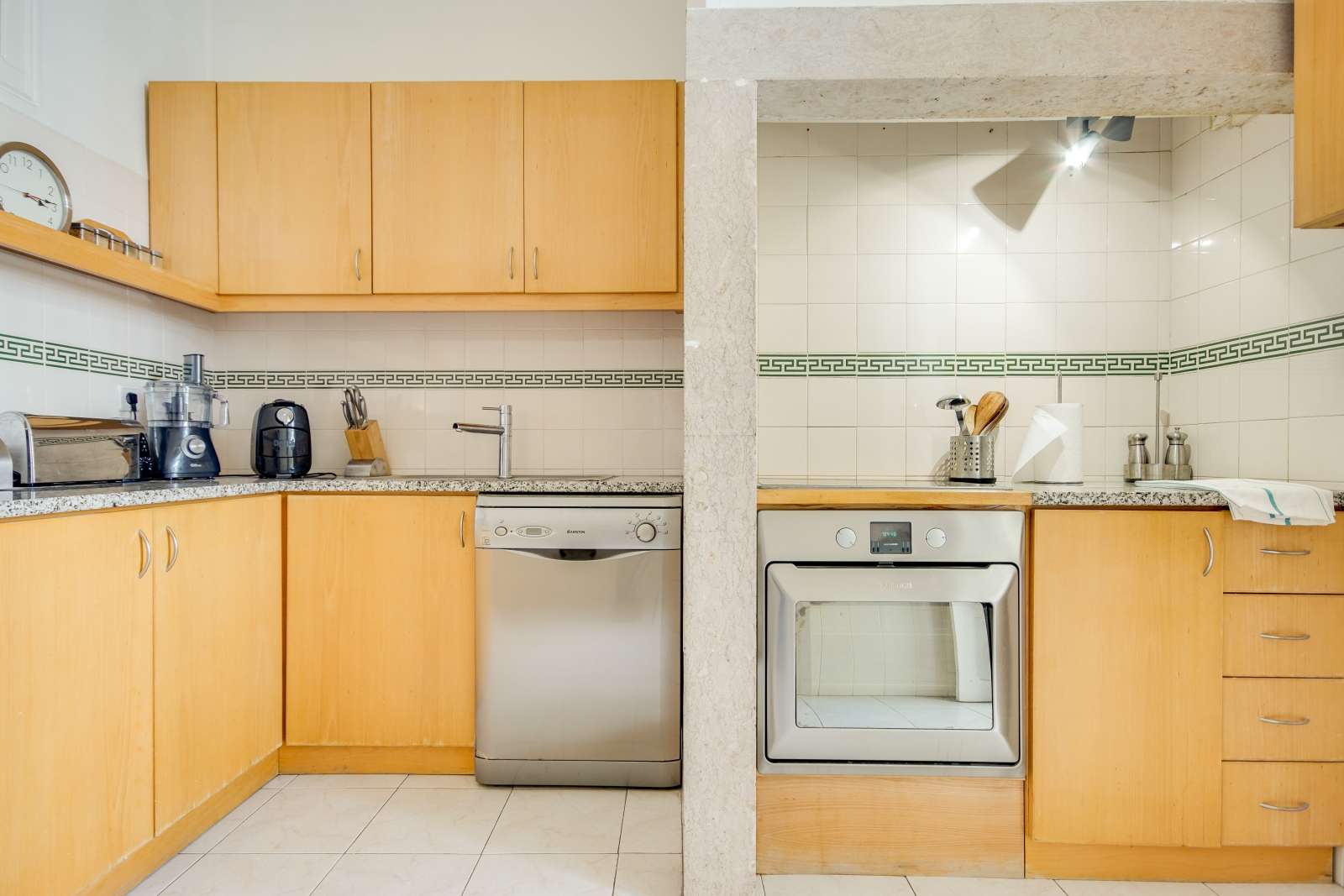 3-bedroom apartment for rent in Arroios