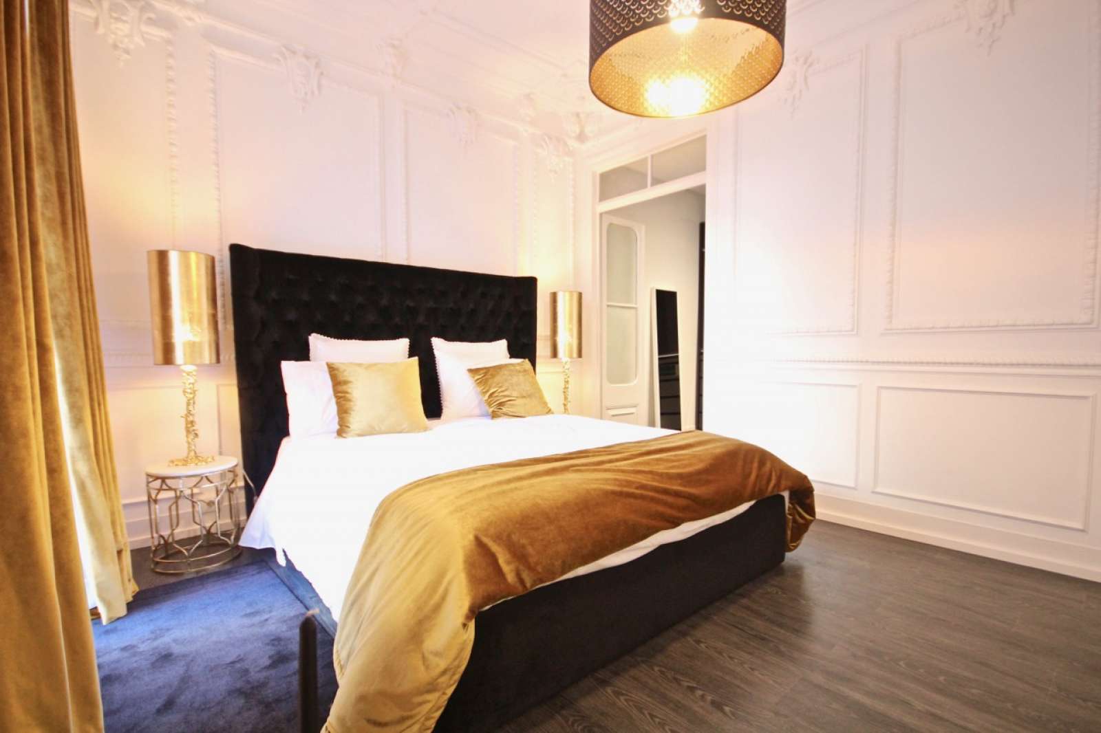 Chic 3-bedroom apartment for rent in Campolide