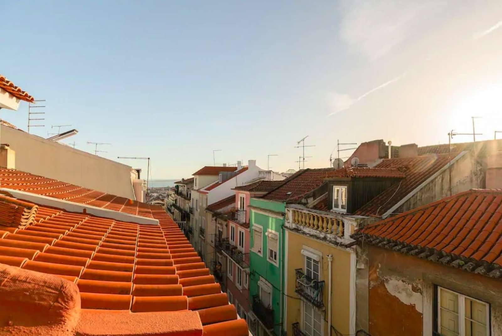 Adorable 1-bedroom apartment for rent in authentic Arroios