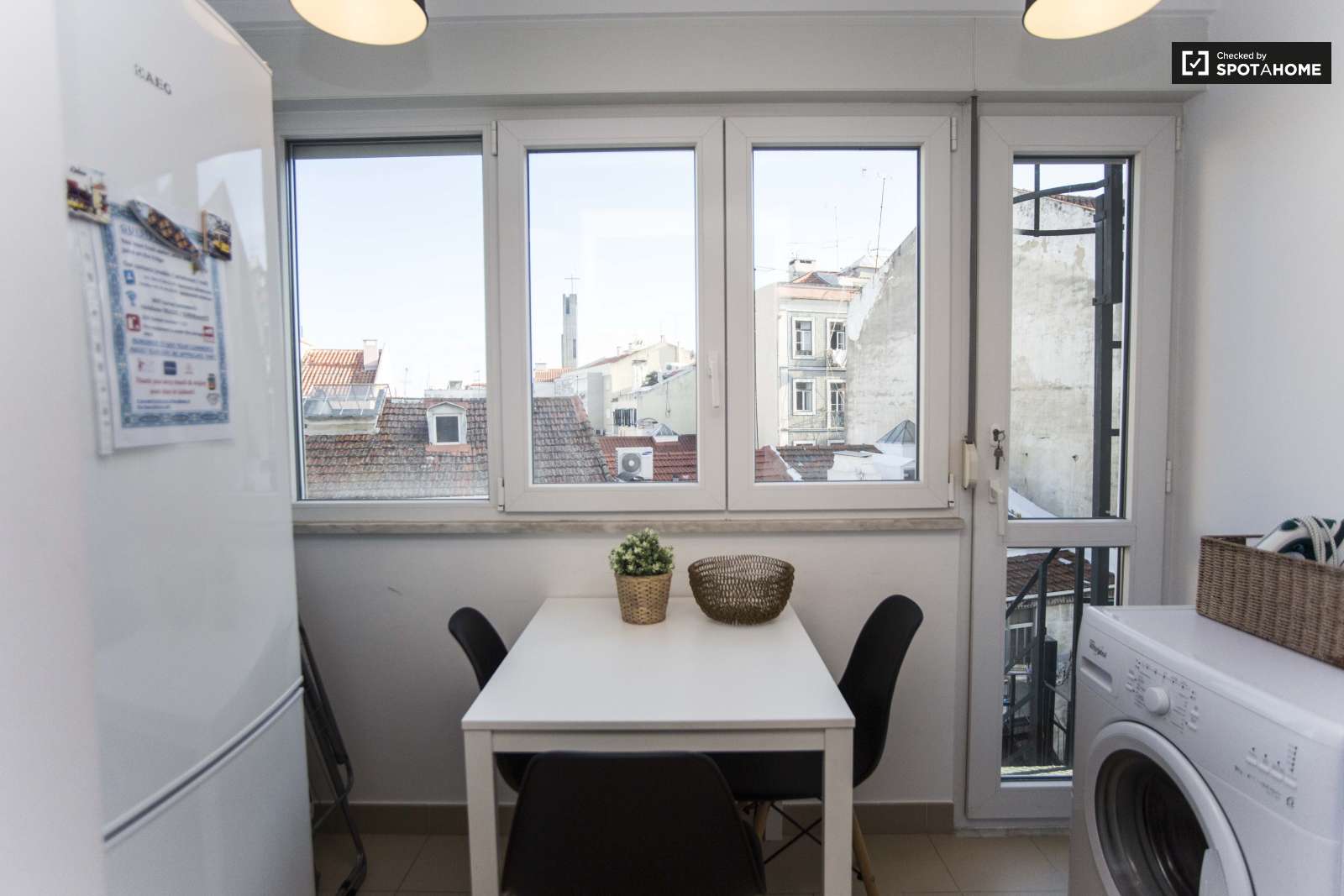 Double room near Estrela in an exclusive apartment for Erasmus Students