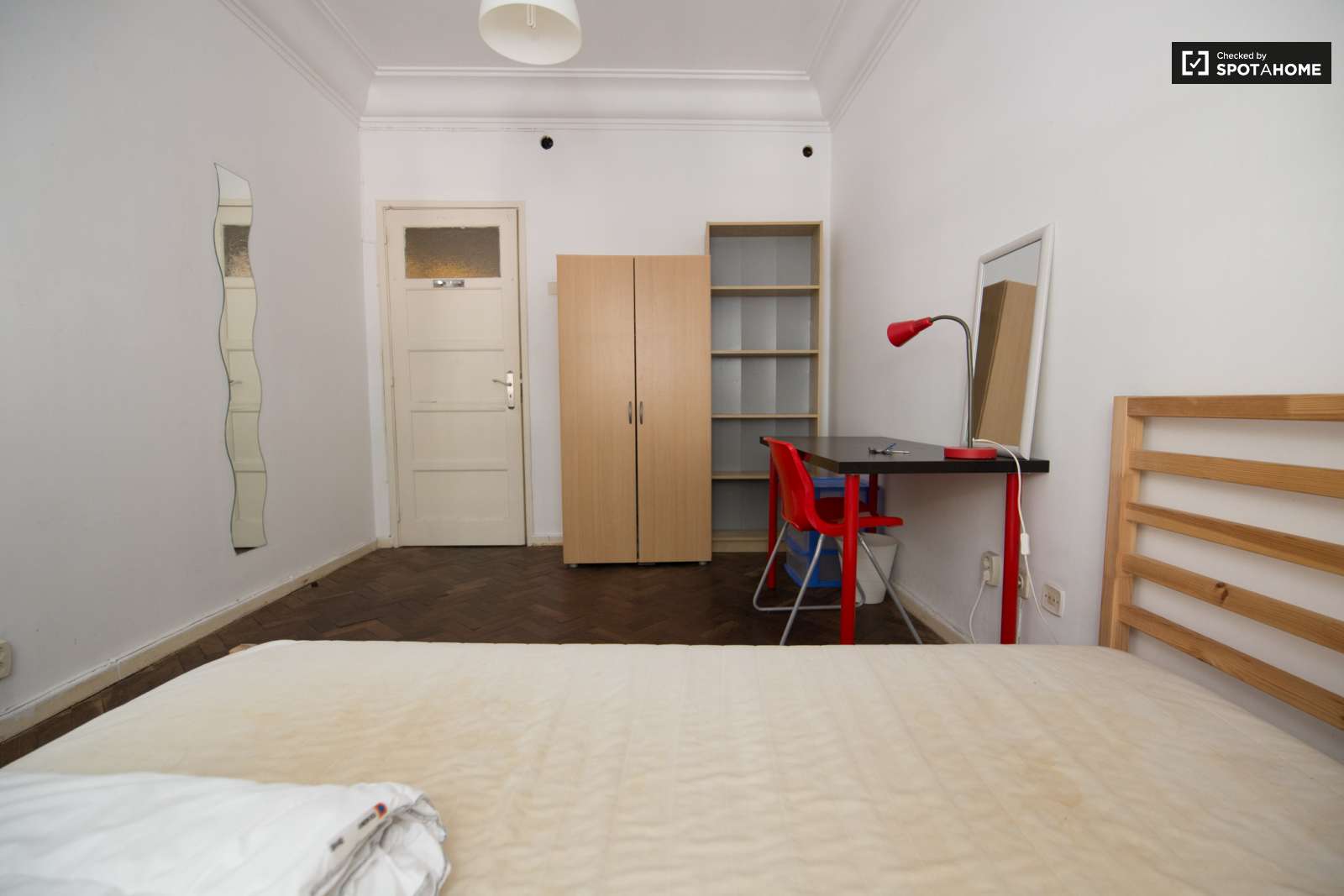 Fantastico Quarto Com Vista Sobre o Tejo e Ponte 25 Abril