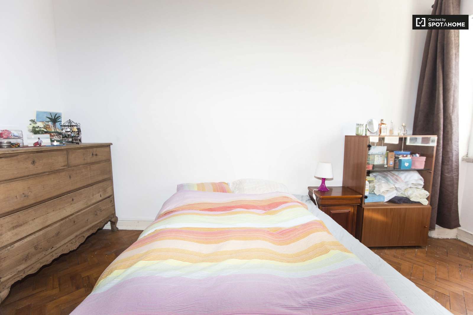 Large and Sunny Apartment For Rent in Rio de Mouro Near Lisbon