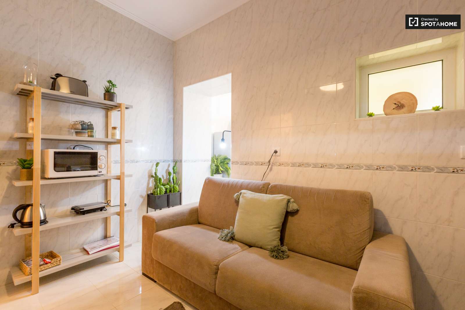 Spacious 2-bedroom apartment for rent in Beato