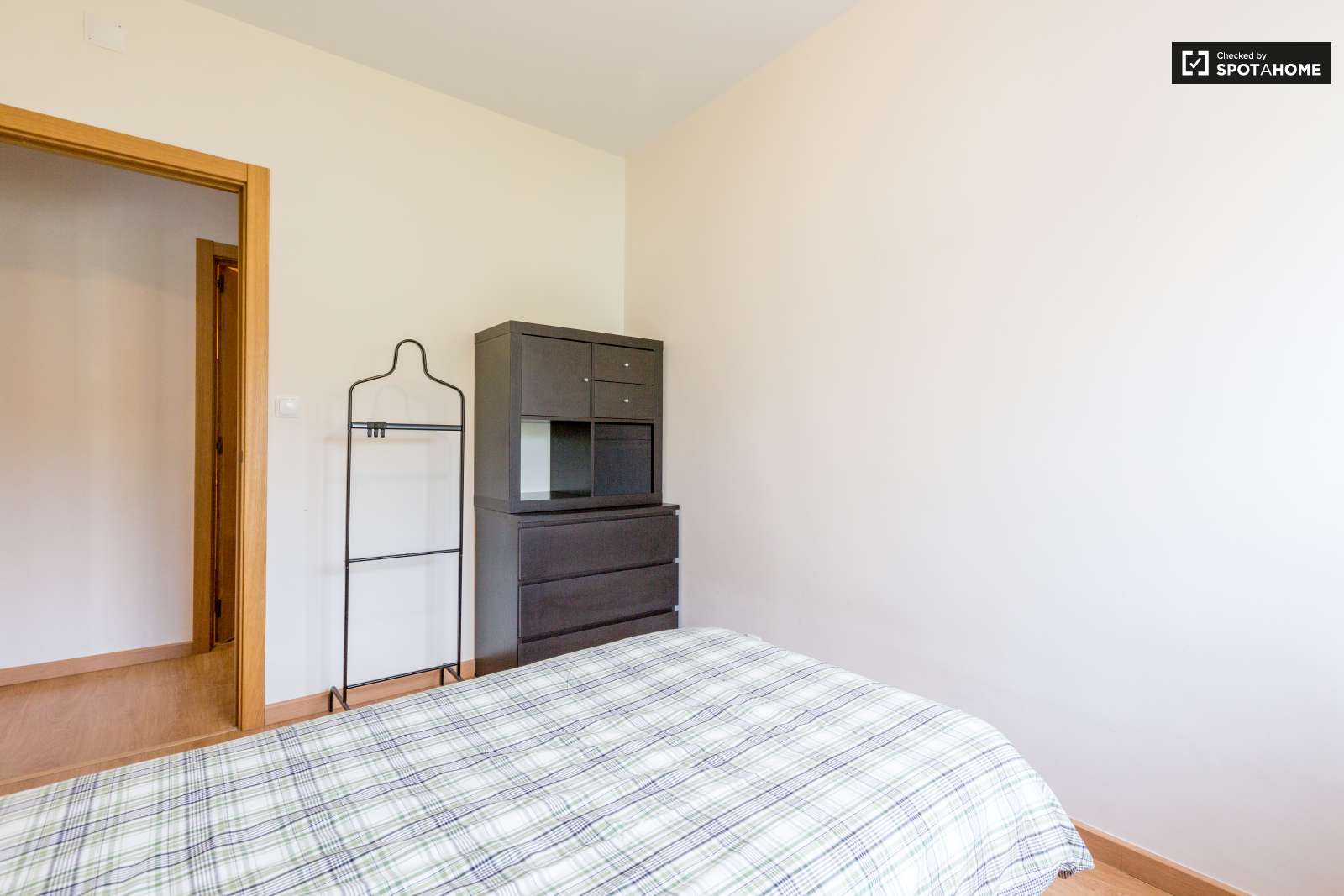 ROOM IN THE CITY CENTRE OF LISBON_BAIXA POMBALINA