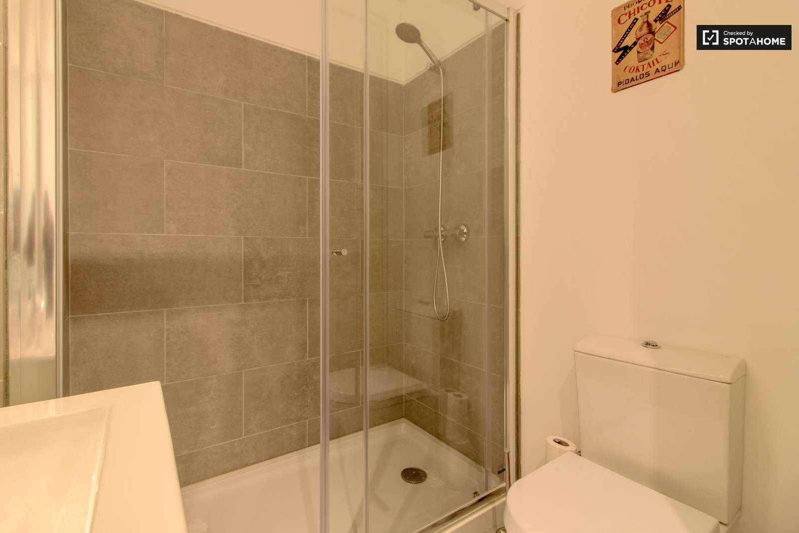 Cute studio apartment for rent in Belém