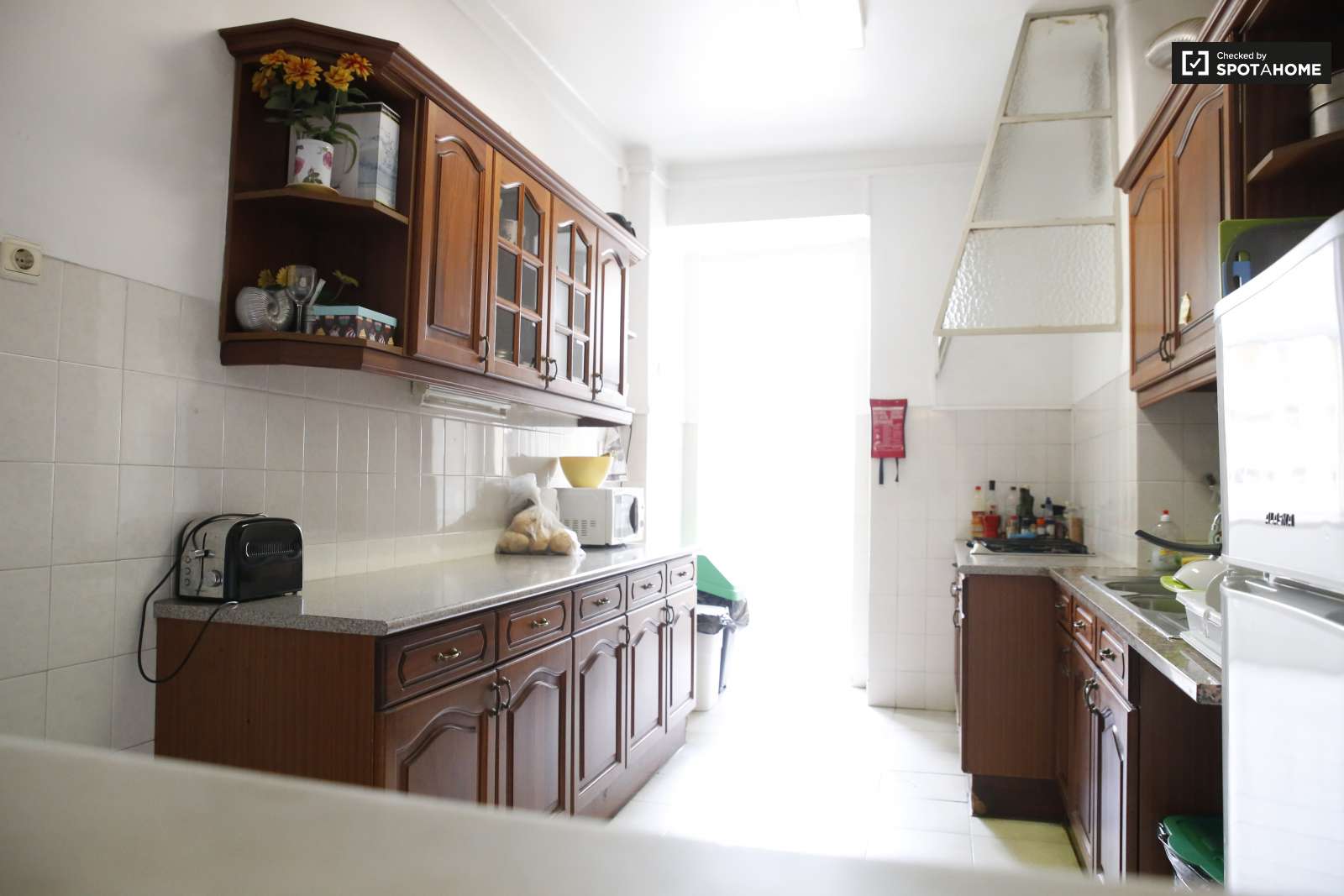 Quarto junto ao Loures Shopping