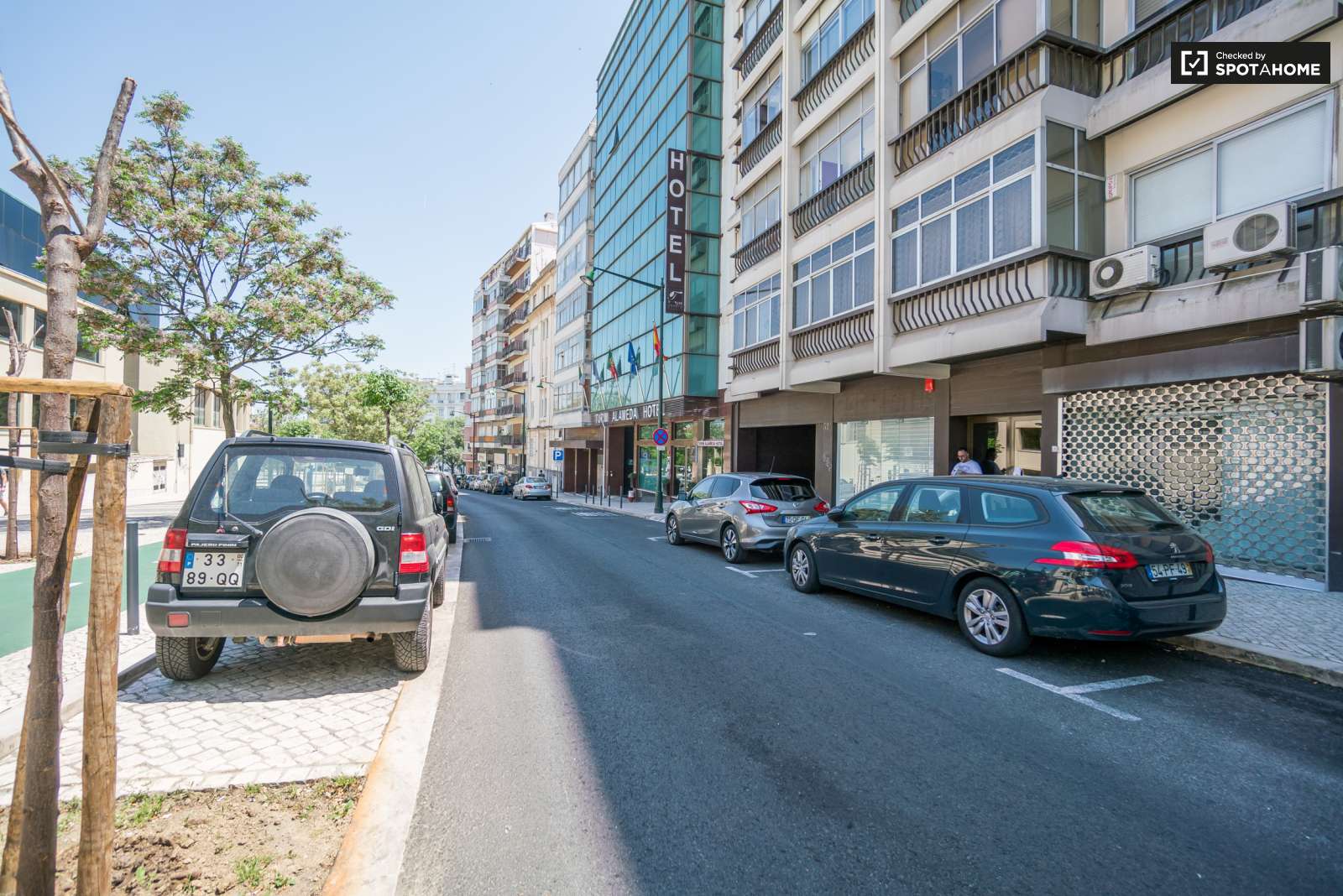 Terrific 1-bedroom apartment for rent near Instituto Superior Técnico in Arroios, Lisbon