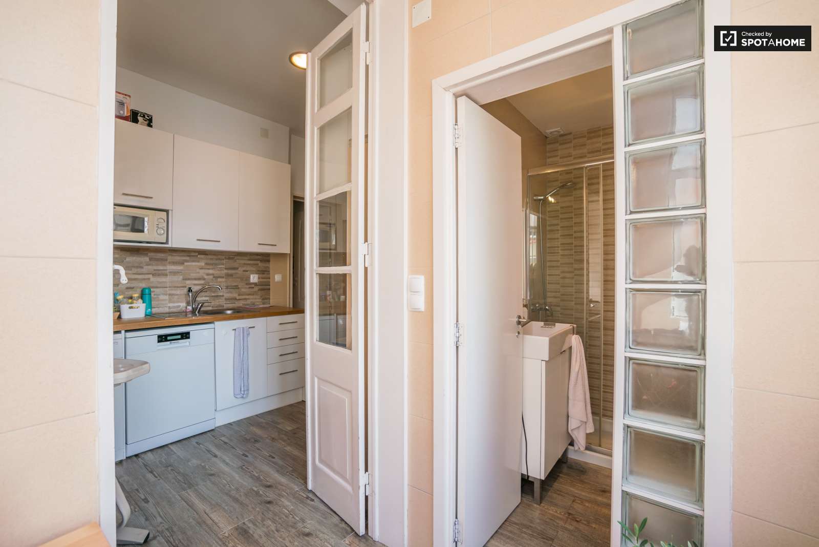 Exterior 2-bedroom apartment for rent in Campo de ourique