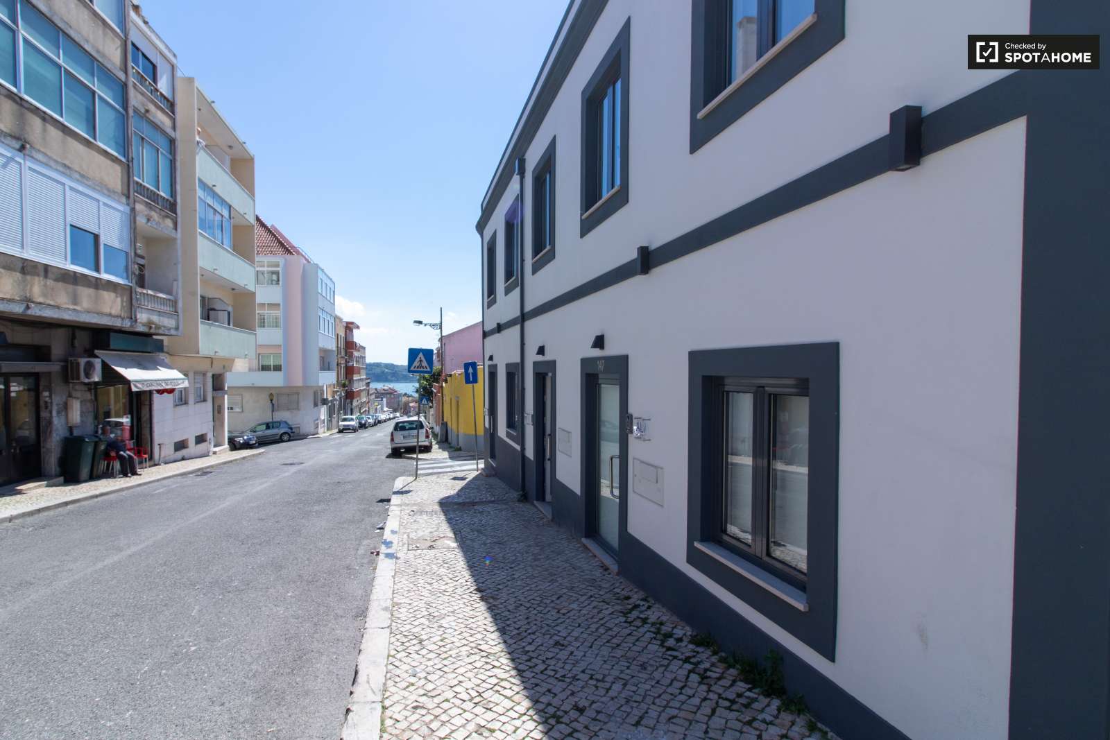 Stylish studio apartment for rent in Belém