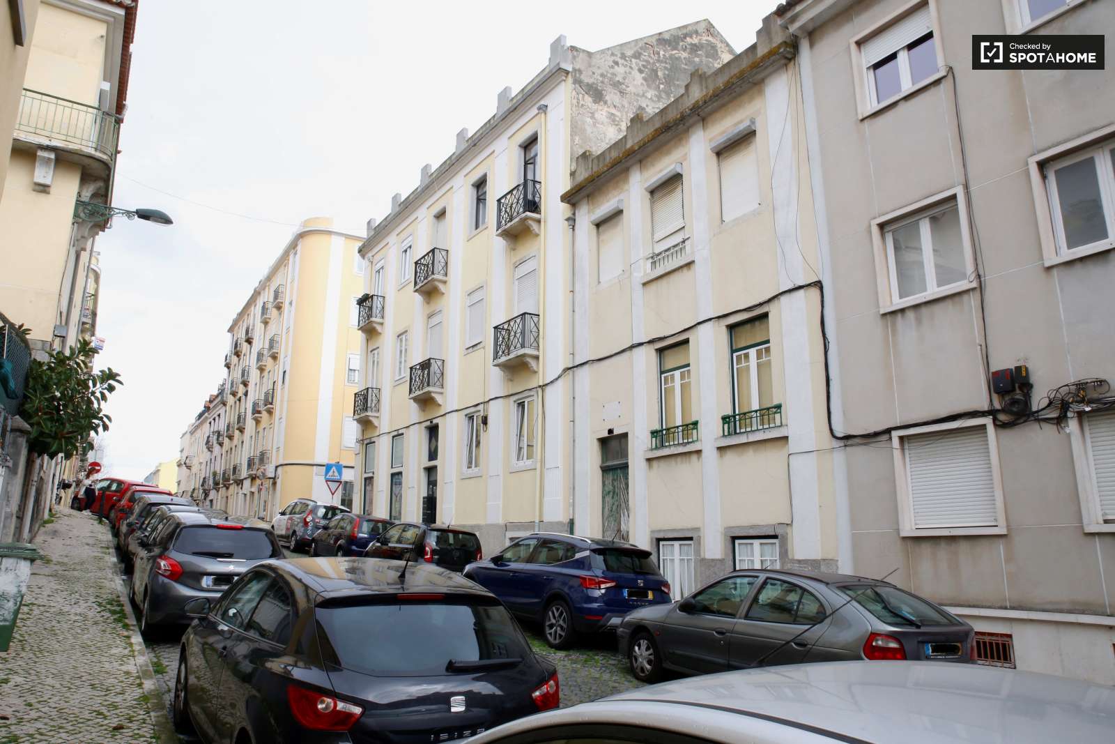 1-bedroom apartment for rent in Penha de França