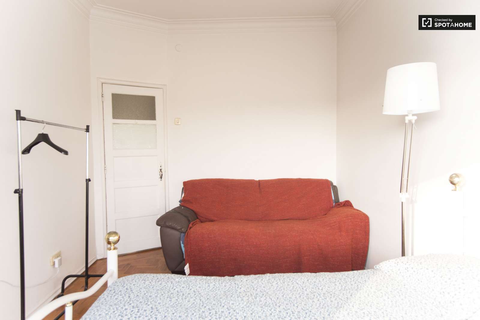 Cosy room in Polo Universitario da Ajuda