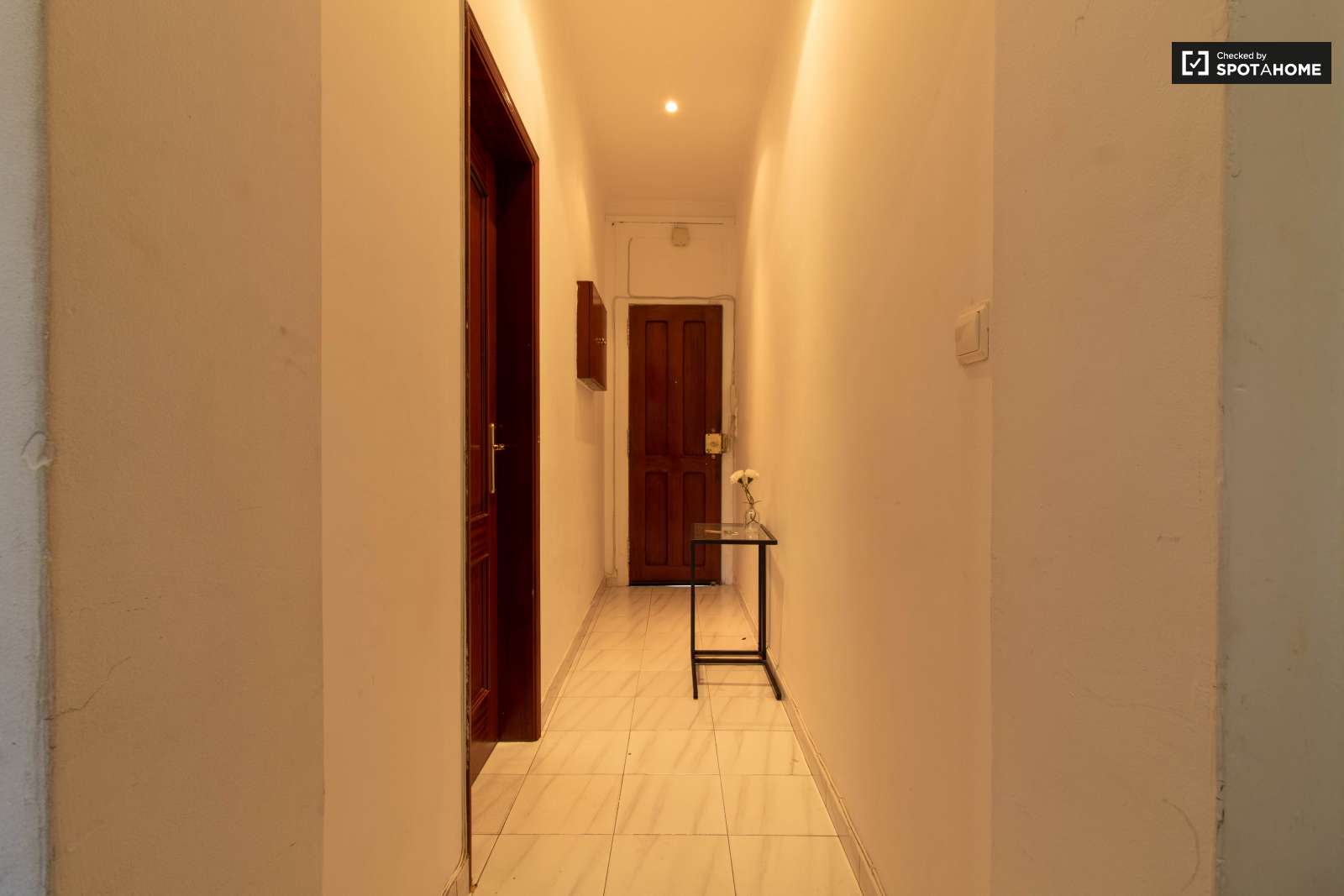 Spacious 2-bedroom apartment for rent in Arroios