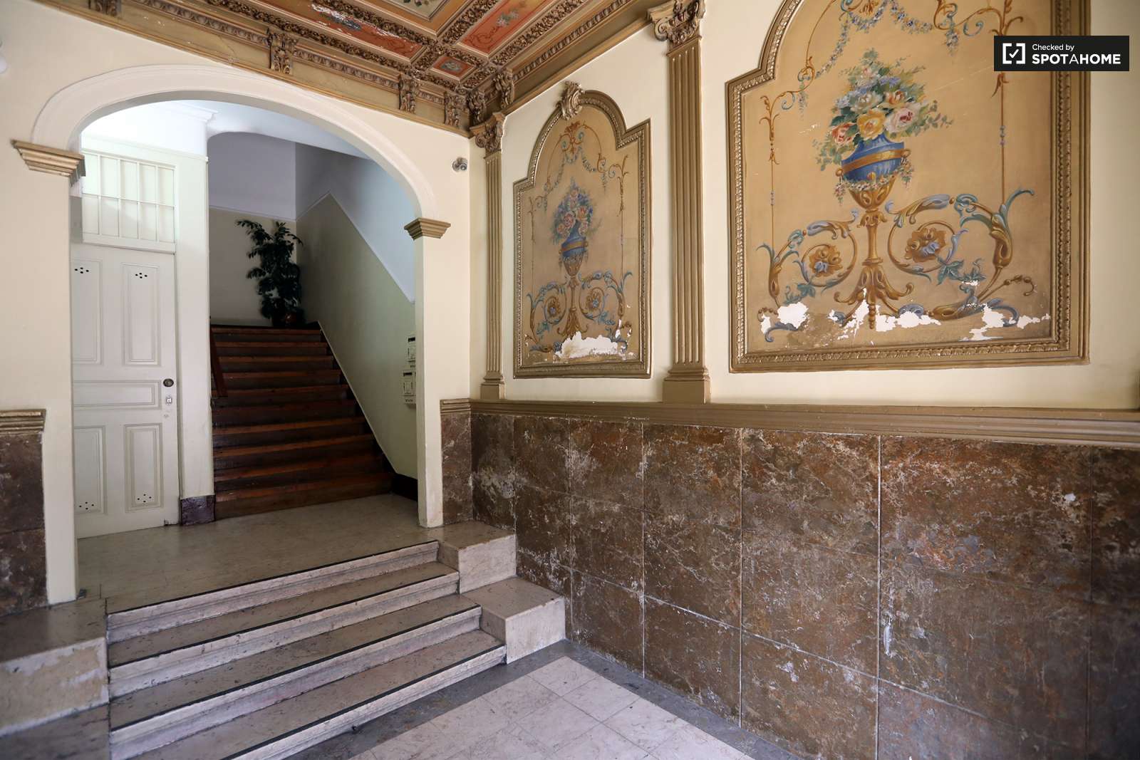 Quarto junto ao Loures Shopping