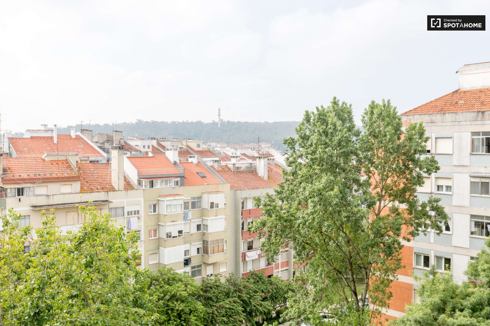 ROOM IN THE CITY CENTRE OF LISBON_BAIXA POMBALINA
