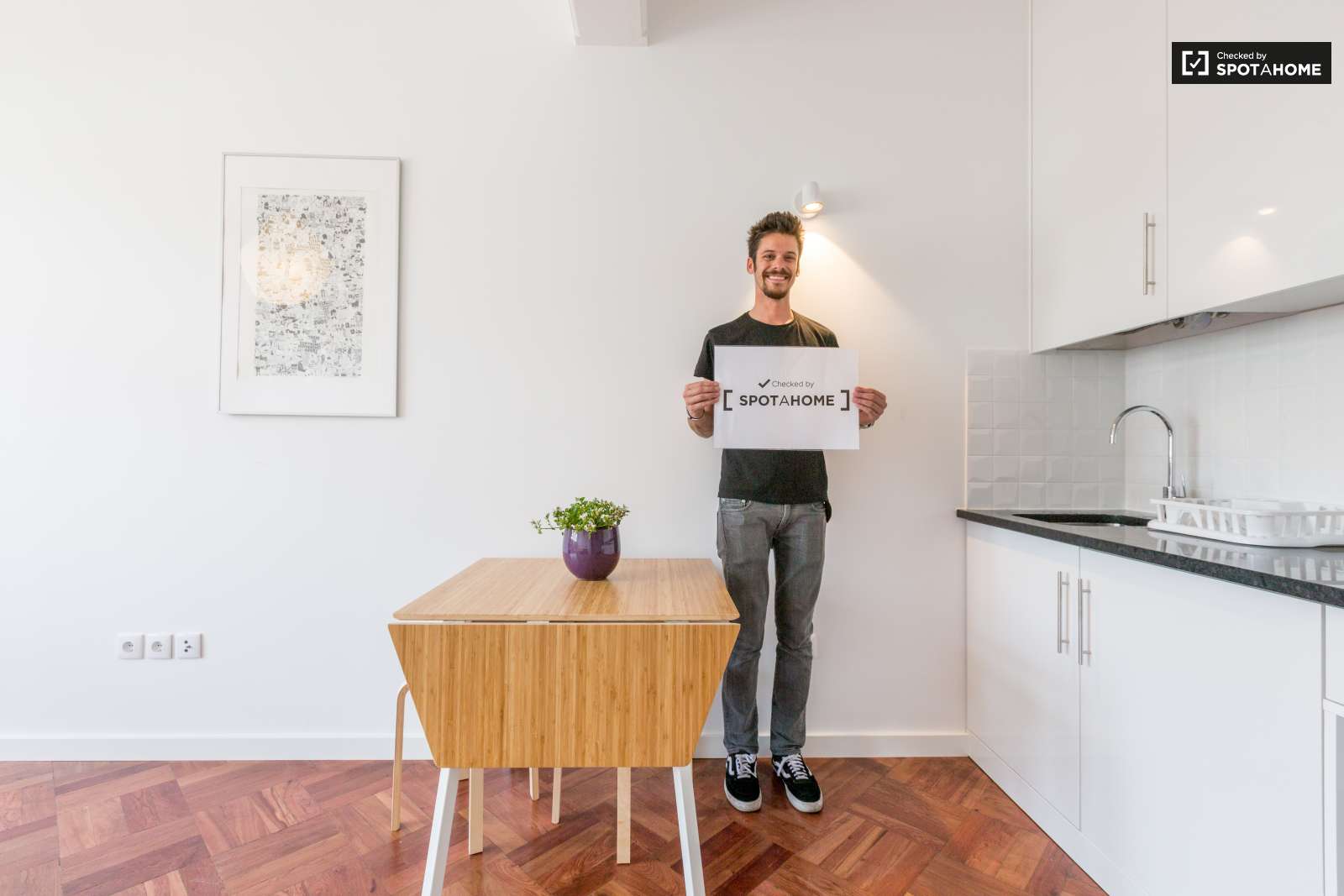 Nicely renovated studio apartment for rent in Anjos