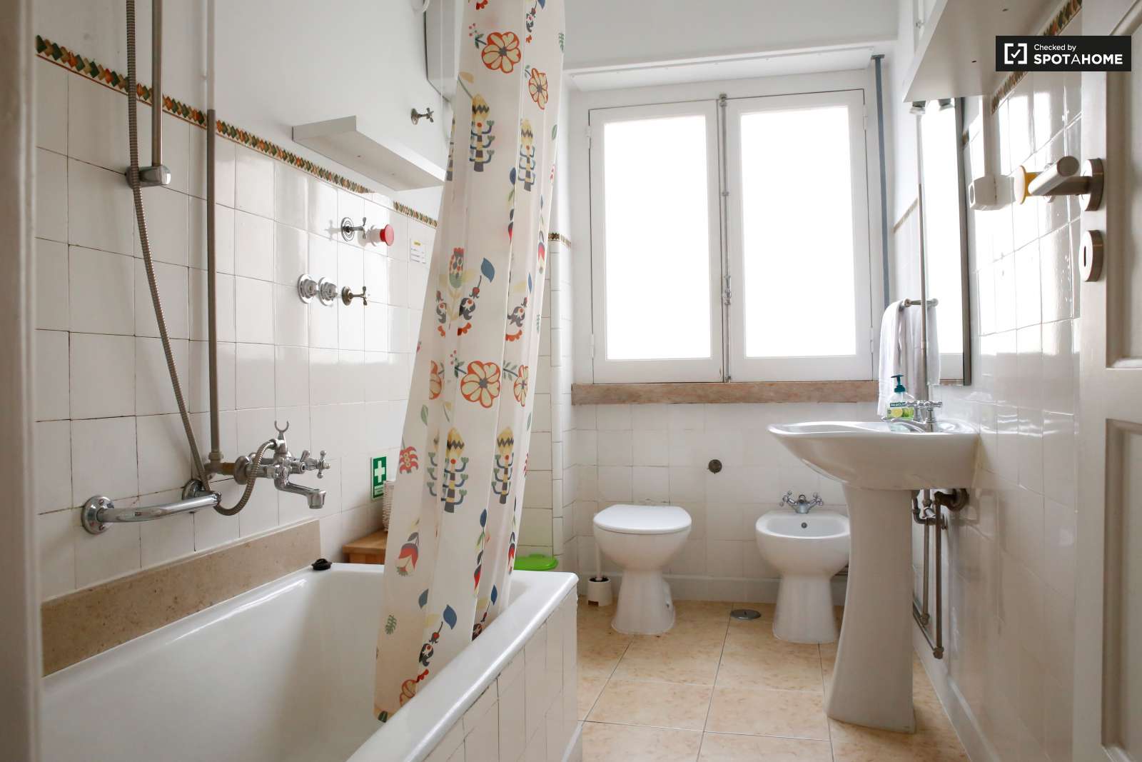 1-bedroom apartment for rent in Penha de França