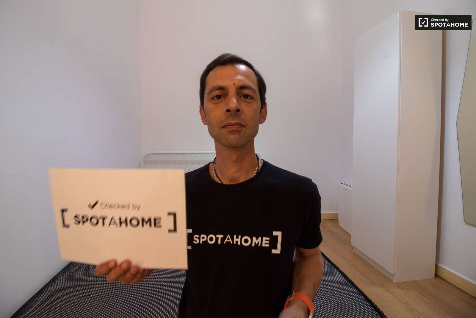 Single Bed in Rooms to rent in 8-bedroom apartment near Instituto Superior Técnico in Arroios