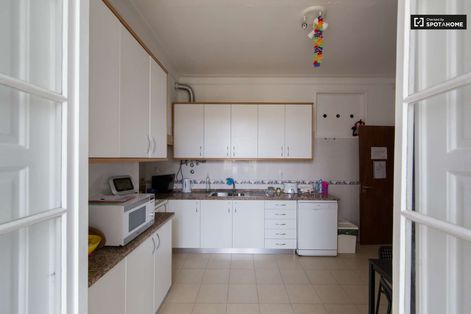 Apartamento com 2 quartos perto de Santa Apolónia