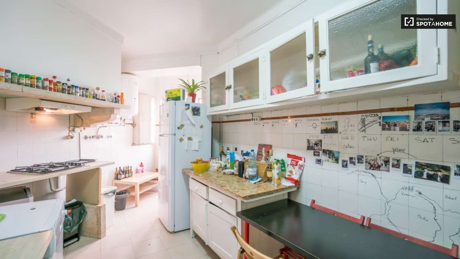 Fantastico Quarto Com Vista Sobre o Tejo e Ponte 25 Abril