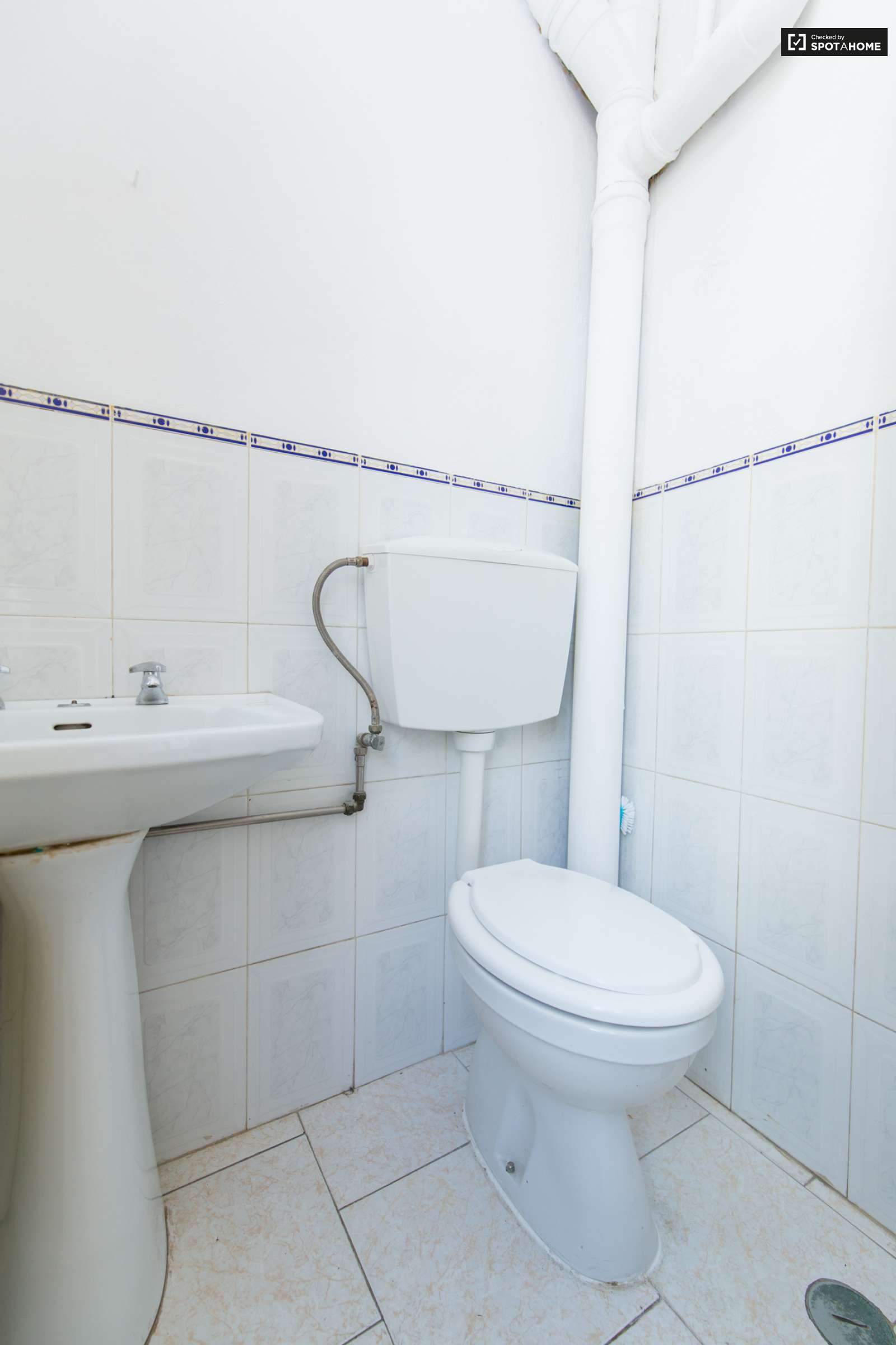 Single Room 10 min Lisbon City Center!