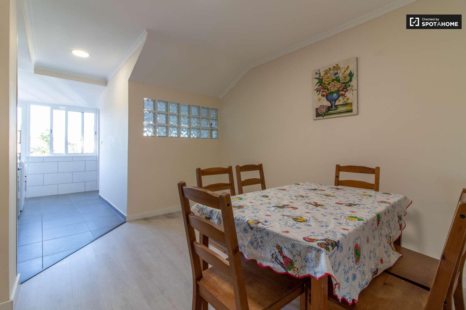 Great 2-bedroom apartment for rent in Arroios