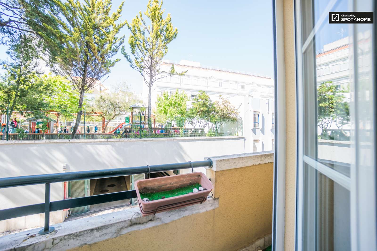 Room in Campo de Ourique, near Mercado Campo Ourique