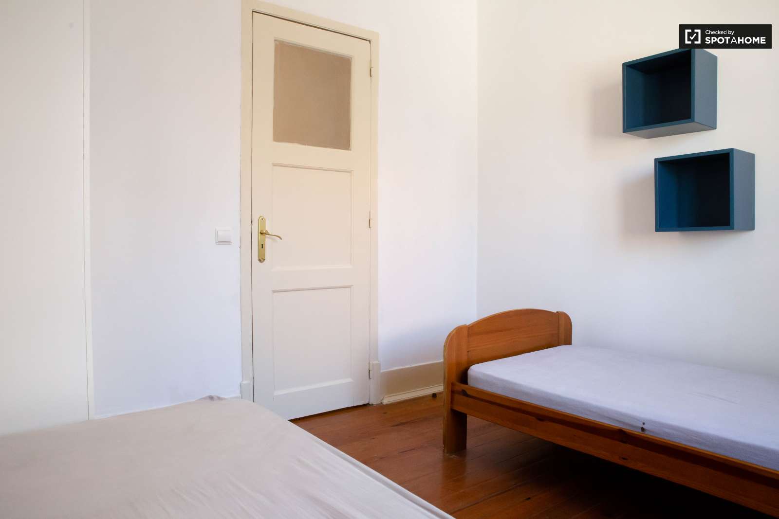 Renovated 3-bedroom apartment for rent in Graça e São Vicente