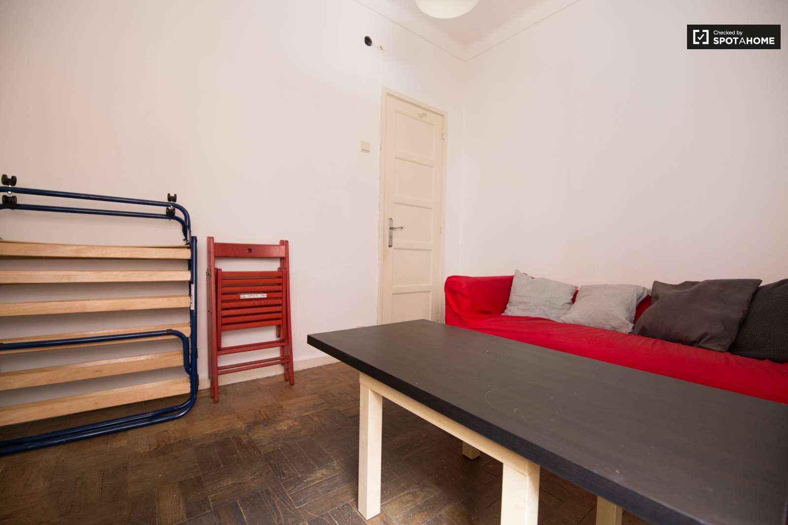 Fantastico Quarto Com Vista Sobre o Tejo e Ponte 25 Abril