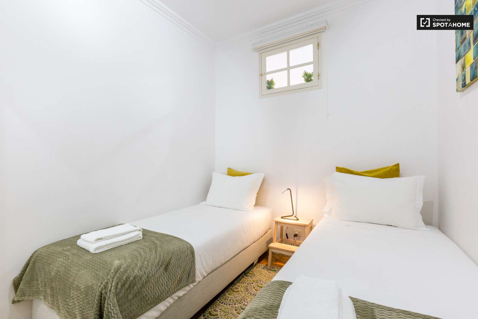 Renovated 2-bedroom apartment for rent in Avenidas Novas