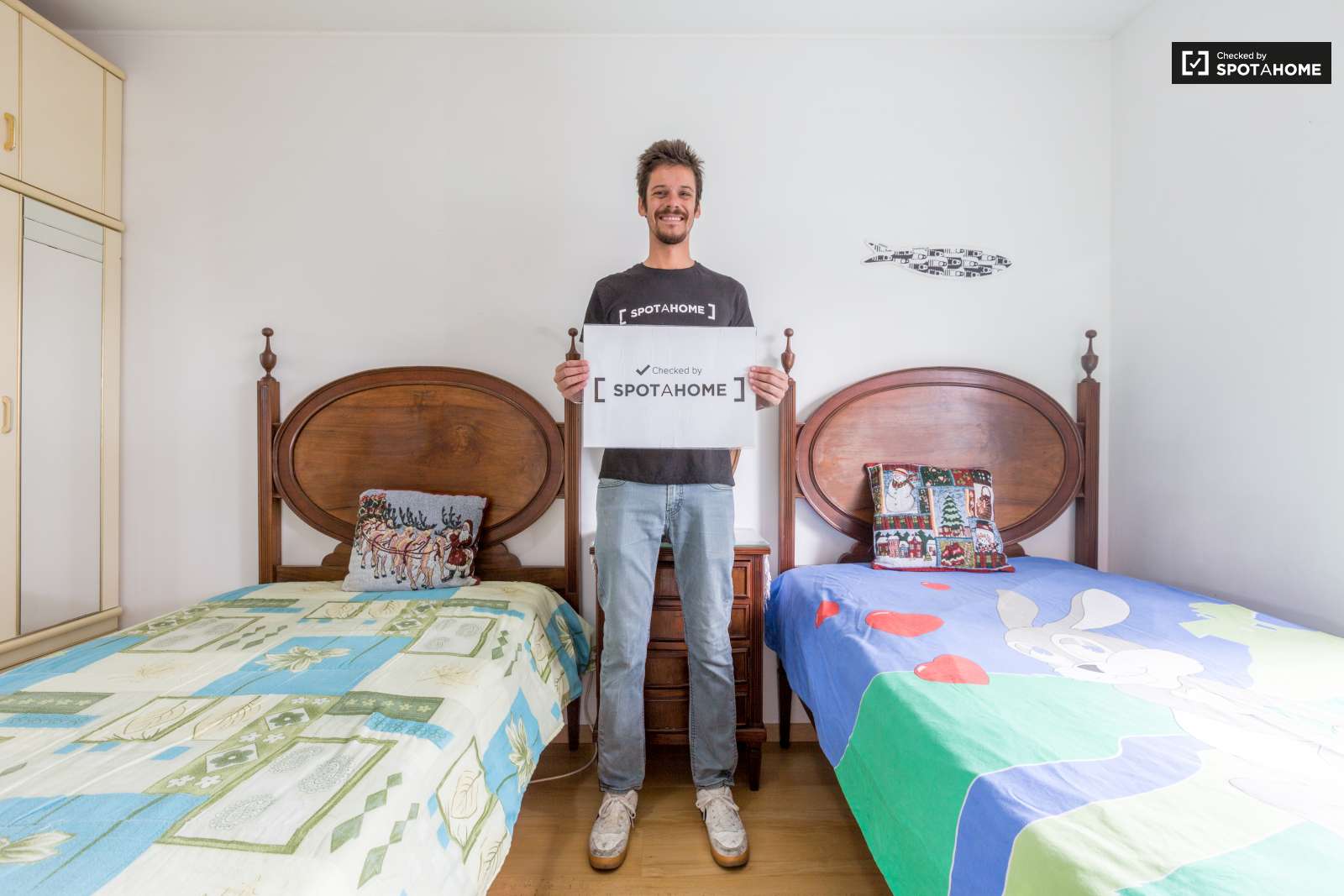 Twin Beds in Rooms for rent in 3-bedroom apartment in Lumiar