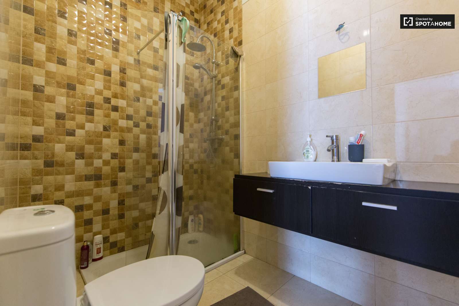 Single Excellent Room For Rent In Alameda