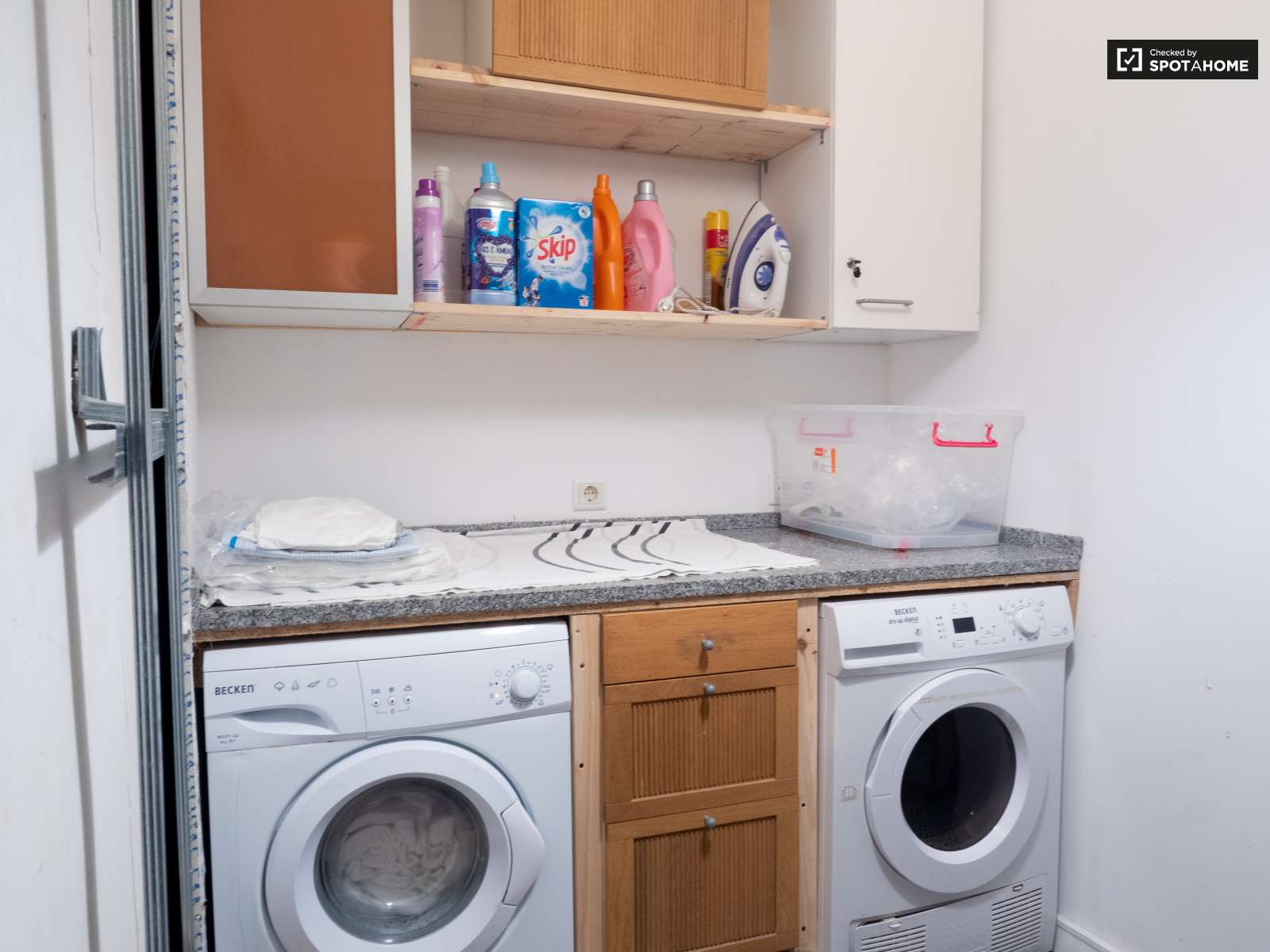 Chic 2-bedroom apartment for rent in Estrela