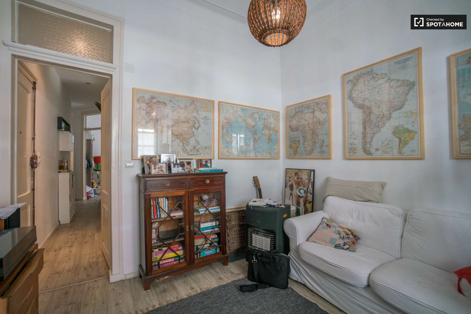 Exterior 2-bedroom apartment for rent in Campo de ourique