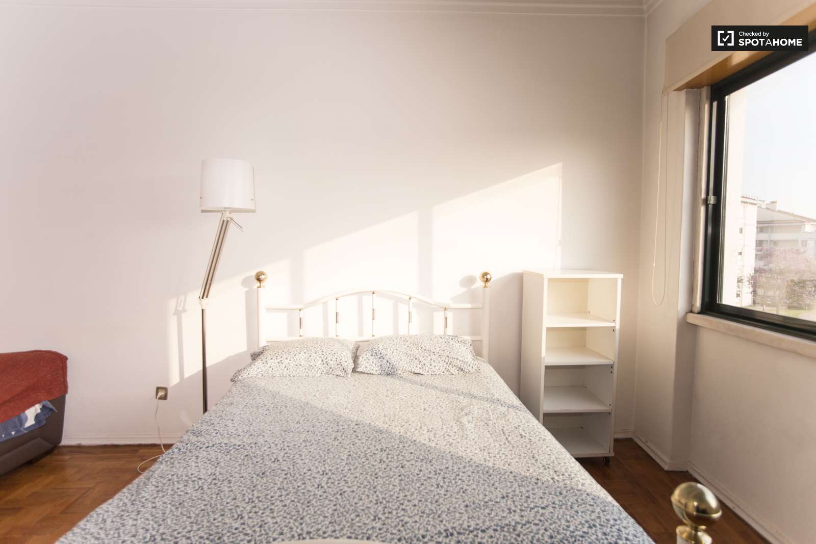 Cosy room in Polo Universitario da Ajuda