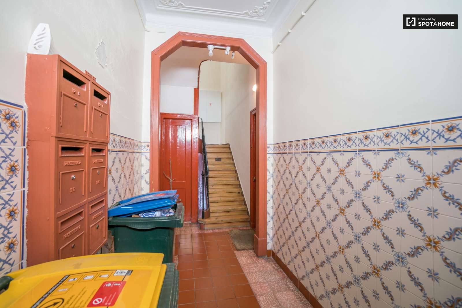 Exterior 2-bedroom apartment for rent in Campo de ourique