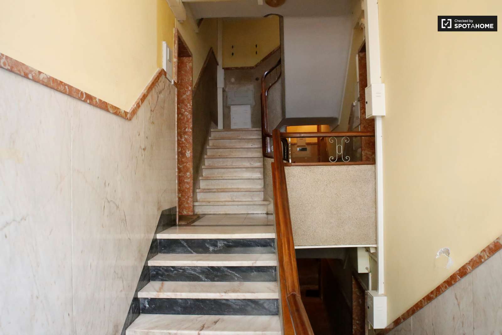 1-bedroom apartment for rent in Penha de França