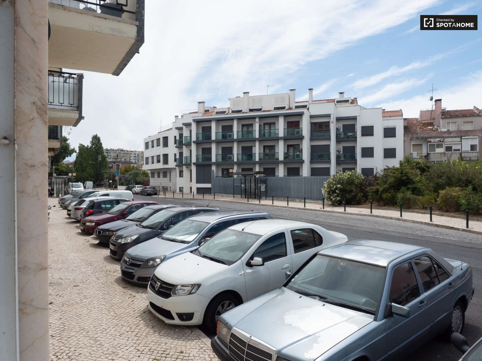 Stylish 1-bedroom apartment for rent in Lumiar