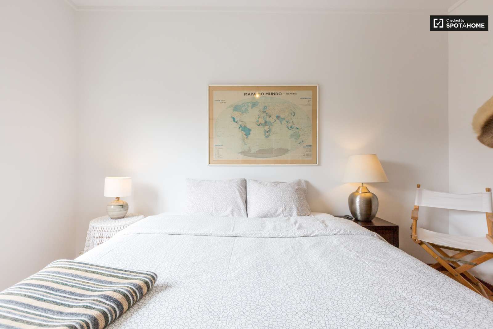 Delightful 1-bedroom apartment with parking garage for rent in Graça e São Vicente