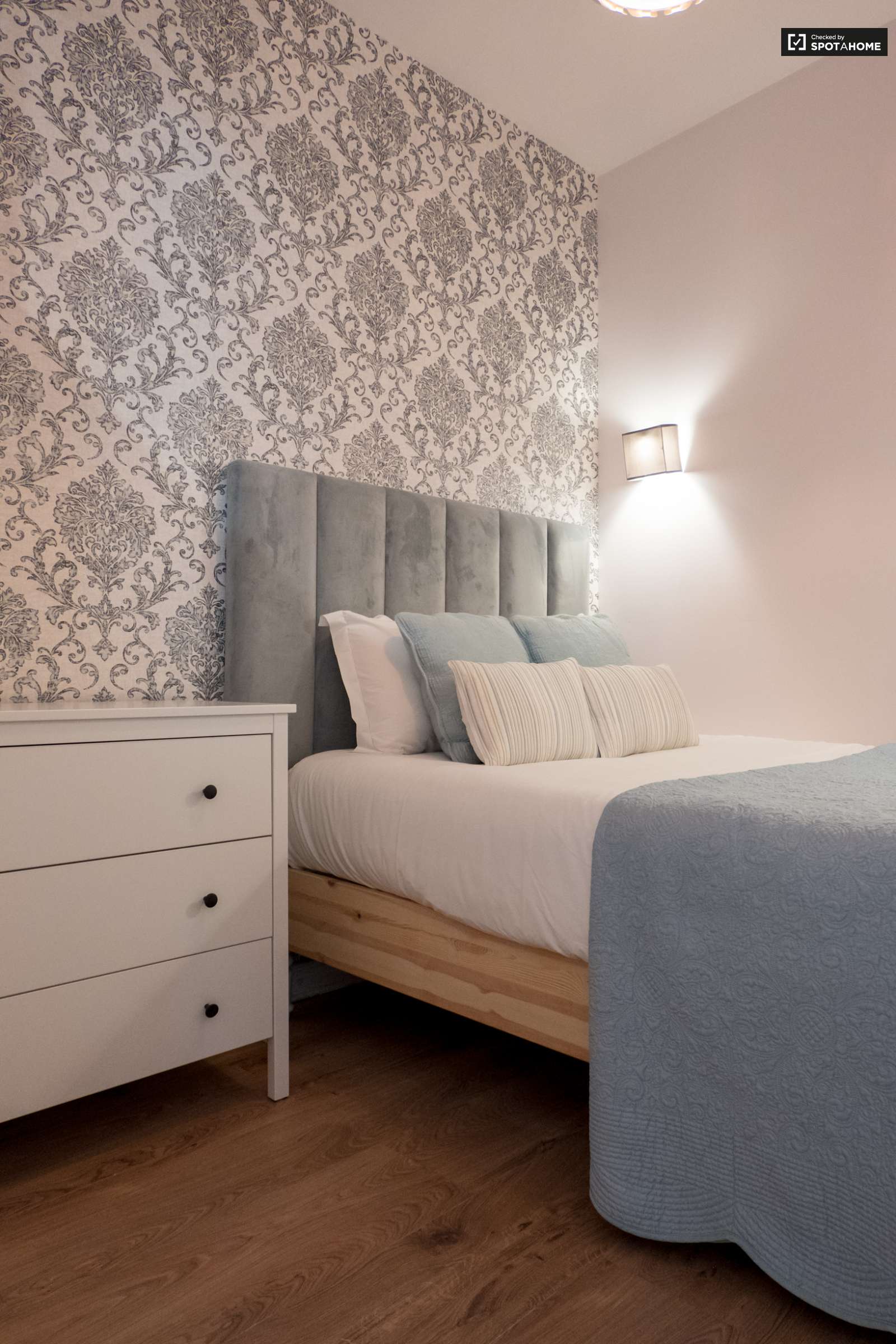 2-bedroom apartment for rent in Bairro Alto