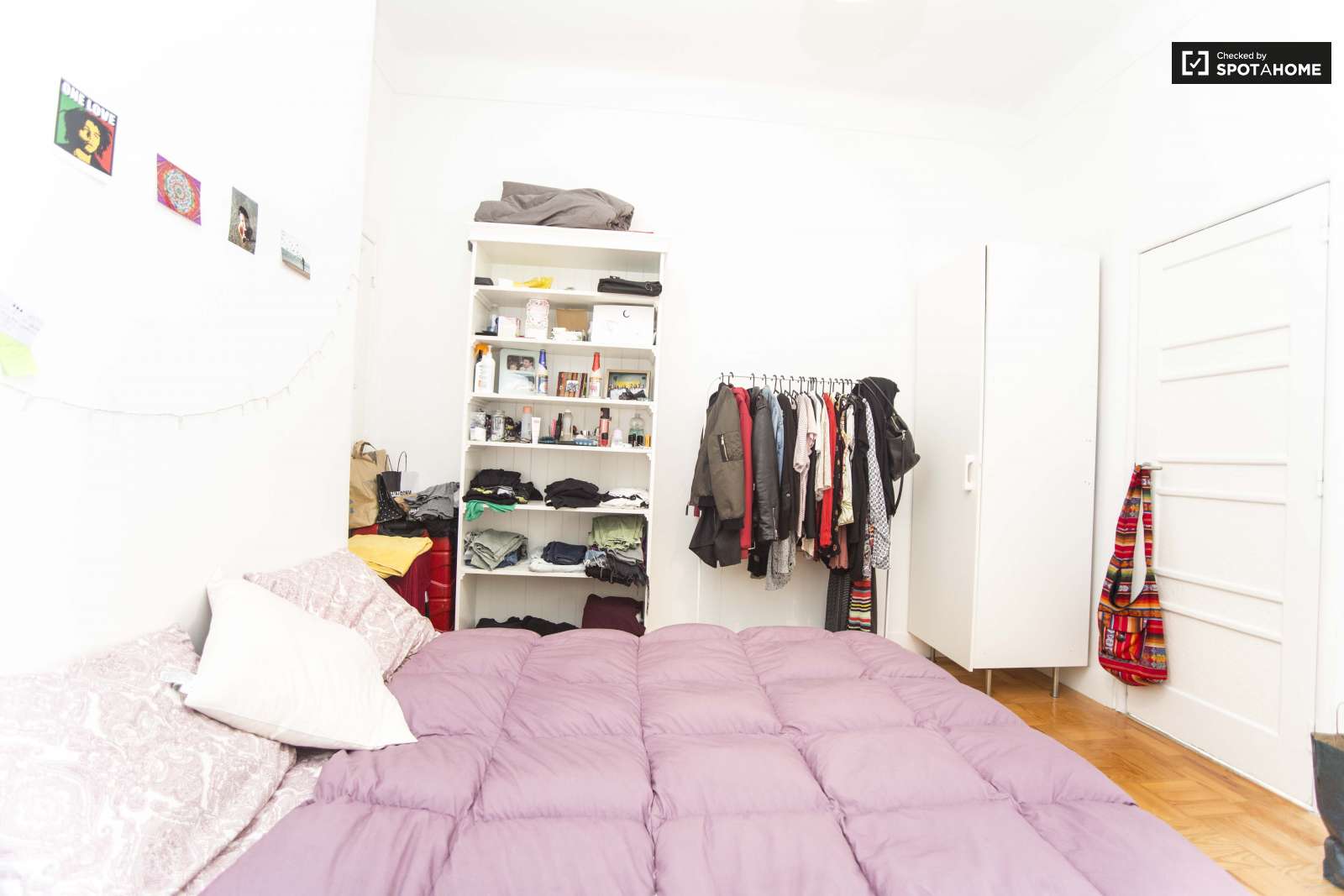 double room next LARANJEIRO METRO, ALMADA, LISBON