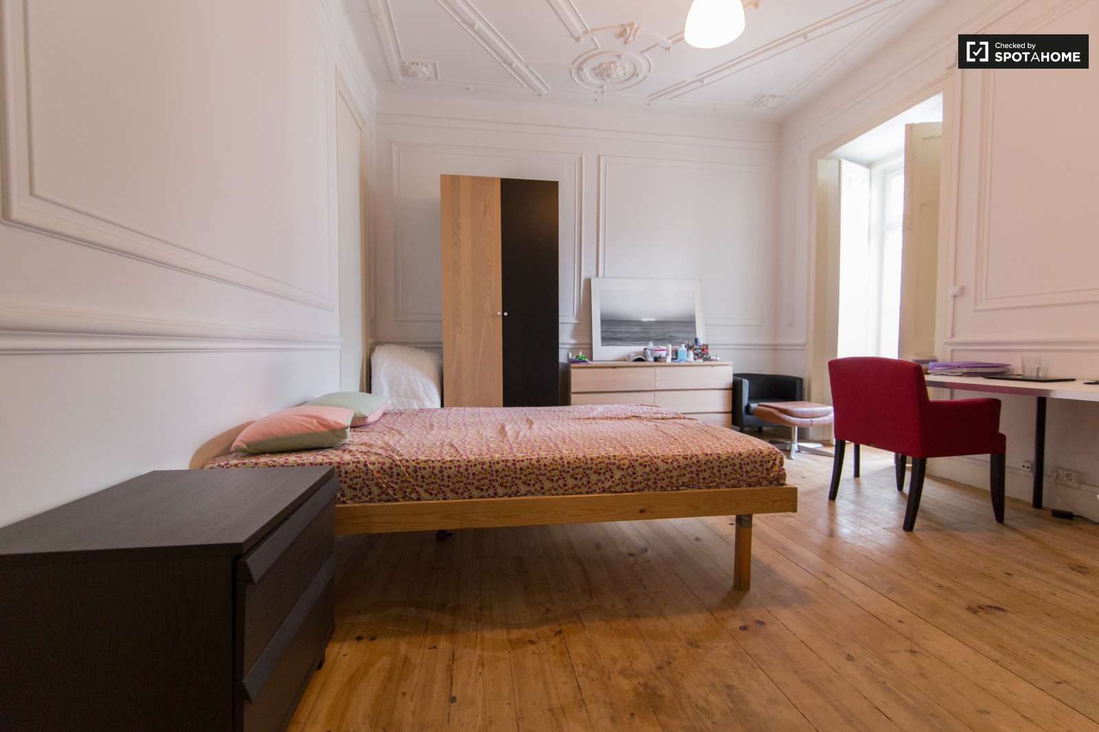 Cama individual en habitación de 4 personas