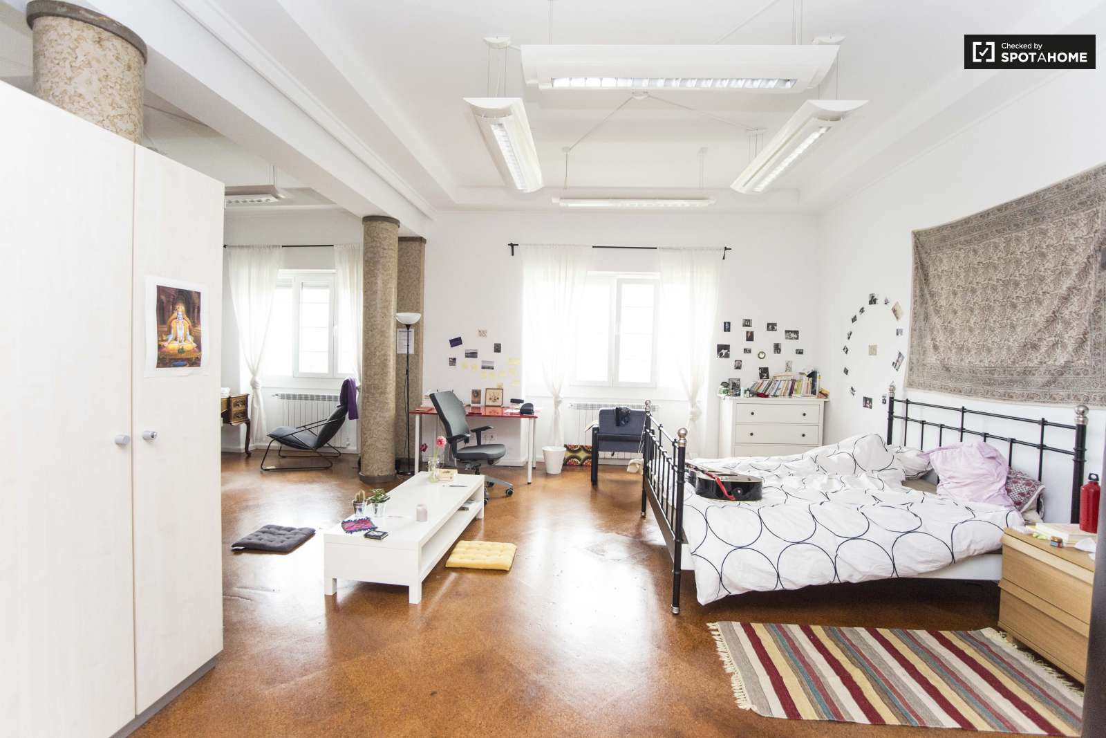 double room next LARANJEIRO METRO, ALMADA, LISBON