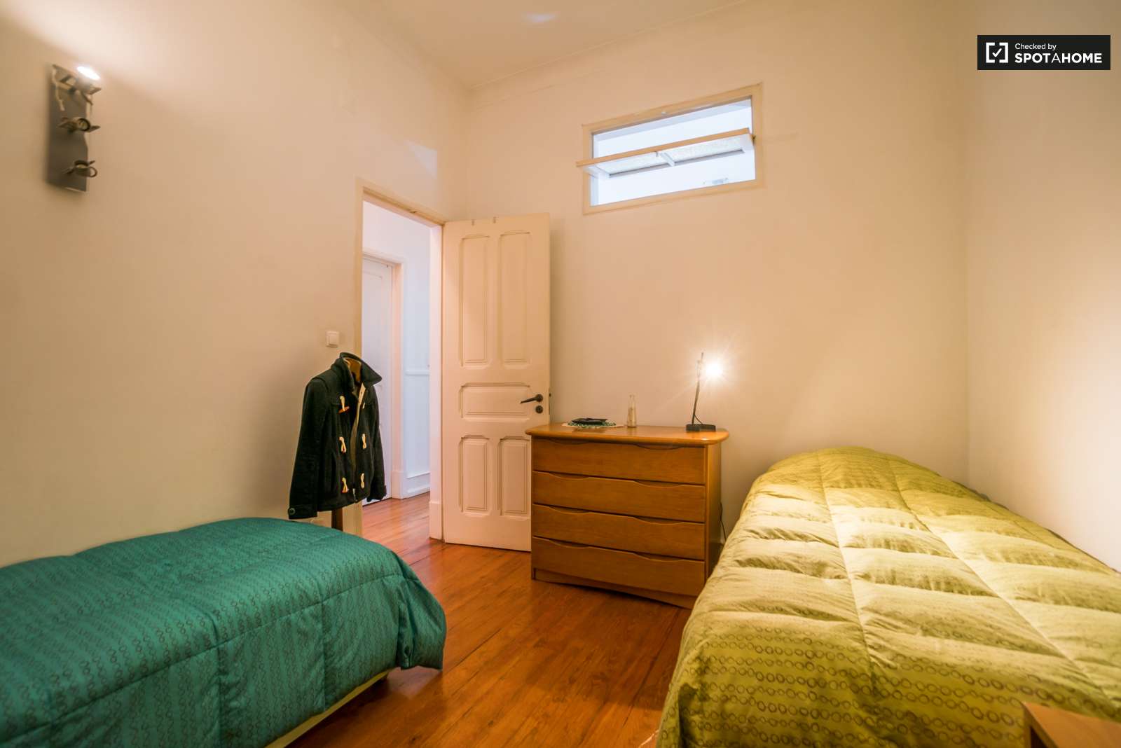 Twin Beds in Charming rooms for rent in flatshare in Arroios, near Metro