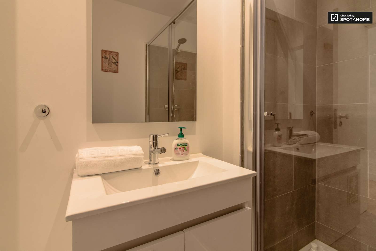 Cute studio apartment for rent in Belém