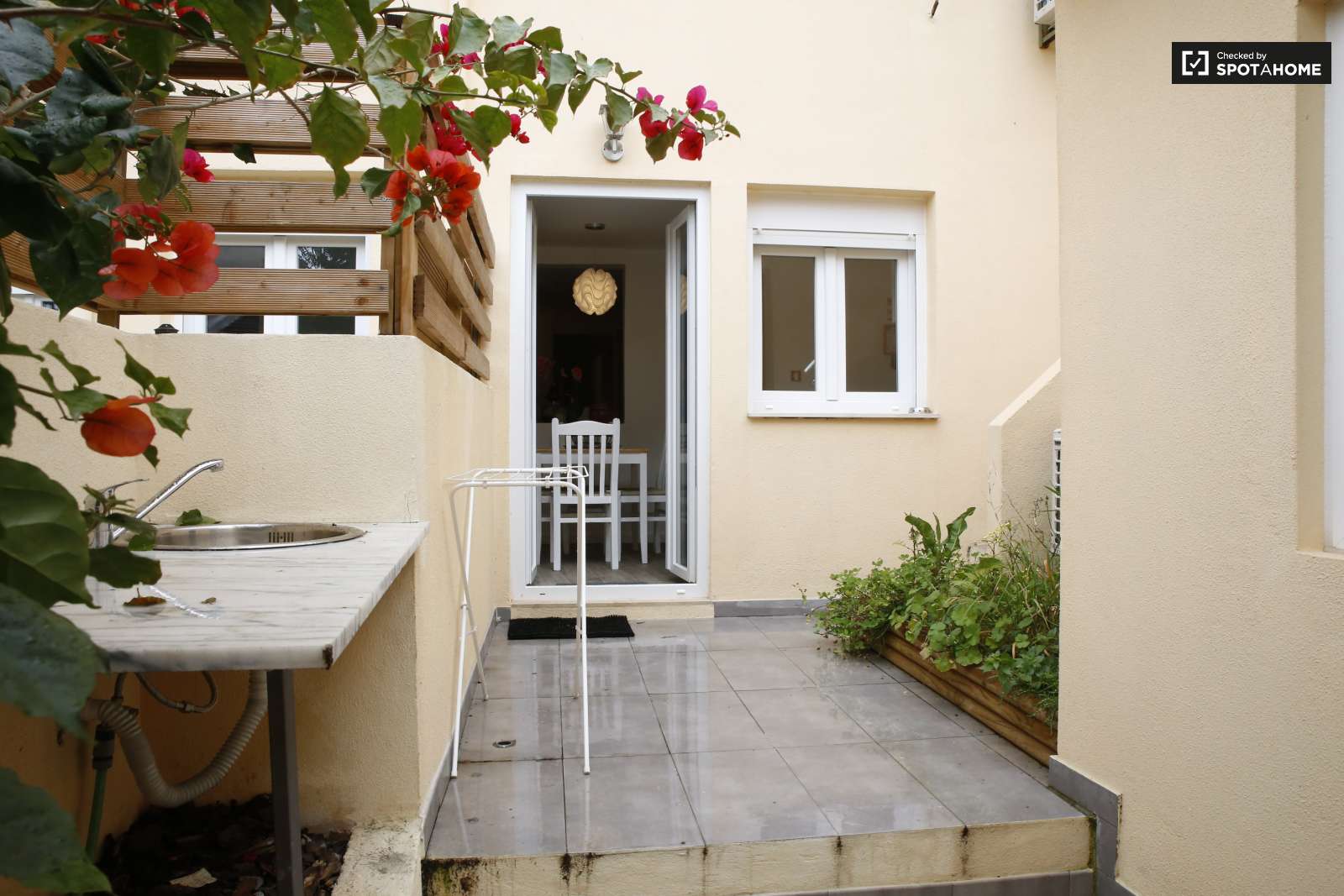 1-bedroom apartment for rent in Estrela